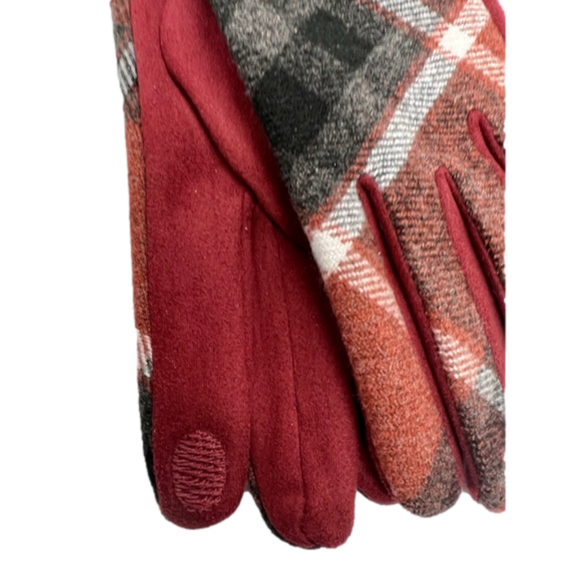 Women’s C&D Red & Black Plaid Driving Gloves - Picture 5 of 5
